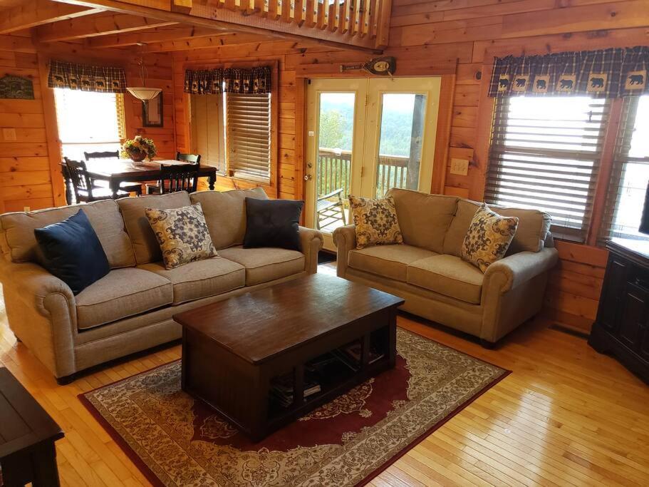 הוילה סביירוויל Yogi'S Den: Breathtaking Views! 3 Min To Dollywood, On 1 Acre! מראה חיצוני תמונה