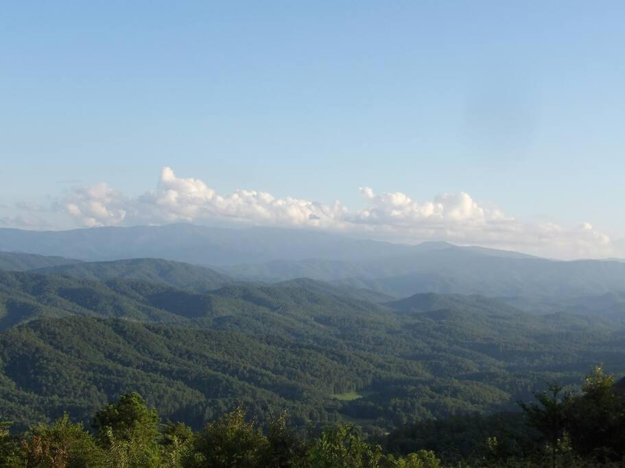 הוילה סביירוויל Yogi'S Den: Breathtaking Views! 3 Min To Dollywood, On 1 Acre! מראה חיצוני תמונה