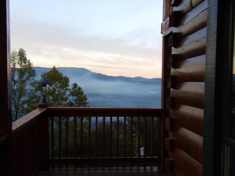 הוילה סביירוויל Yogi'S Den: Breathtaking Views! 3 Min To Dollywood, On 1 Acre! מראה חיצוני תמונה