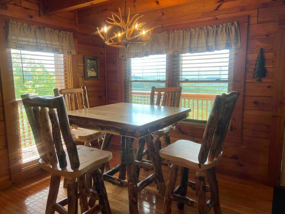 הוילה סביירוויל Yogi'S Den: Breathtaking Views! 3 Min To Dollywood, On 1 Acre! מראה חיצוני תמונה