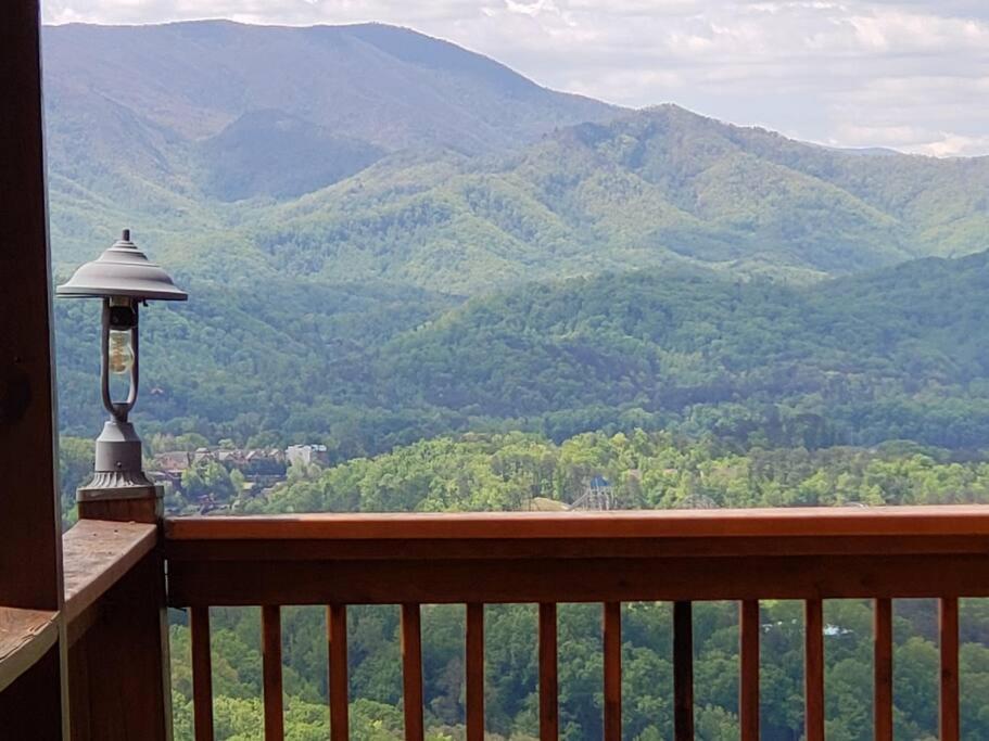 הוילה סביירוויל Yogi'S Den: Breathtaking Views! 3 Min To Dollywood, On 1 Acre! מראה חיצוני תמונה